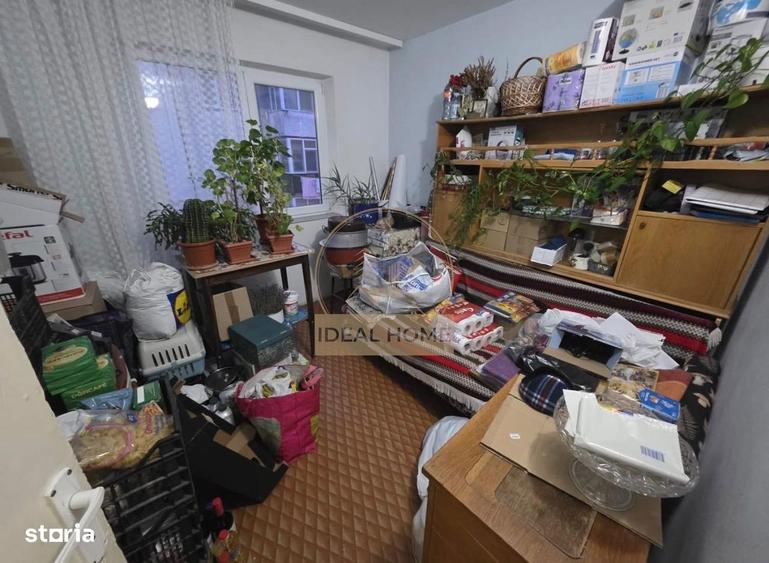 Apartament cu 3 camere semidecomandat în Dacia