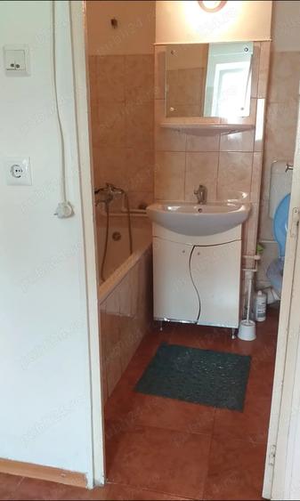 Garsonieră decomandată în Gojdu