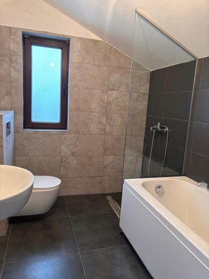 Duplex cu 4 camere cu Teren 250 Mp în Corbeanca