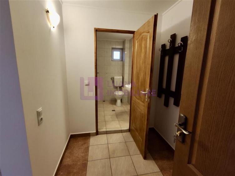 Casă individuală cu 7 camere cu Teren 1500 Mp în Turnișor