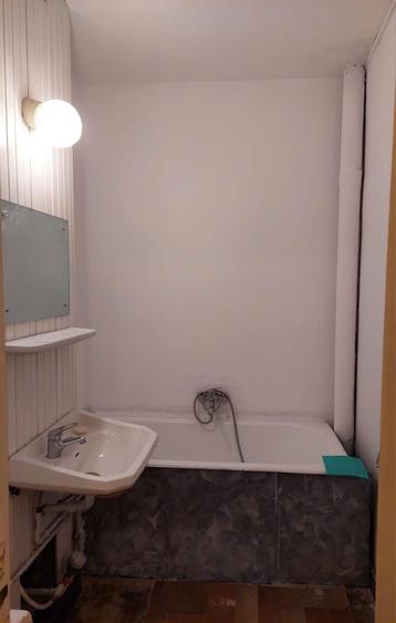 Garsonieră decomandată în Central