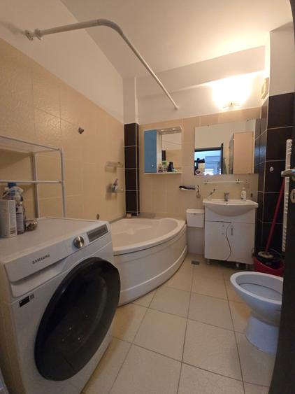 Apartament cu 2 camere decomandat în Dobroești
