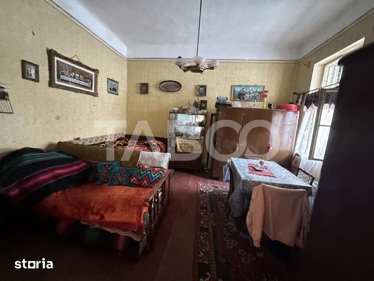Casă cu 2 camere cu Teren 600 Mp în Făgăraș