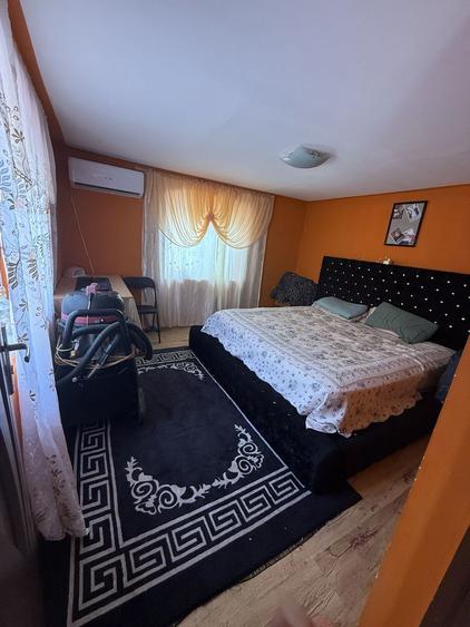 Casă cu 3 camere în Central