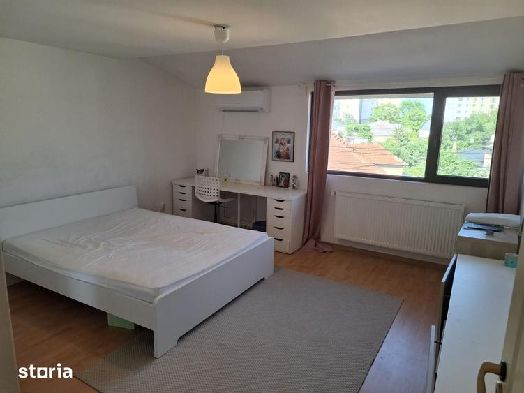 Casă cu 5 camere cu Teren 600 Mp în Central