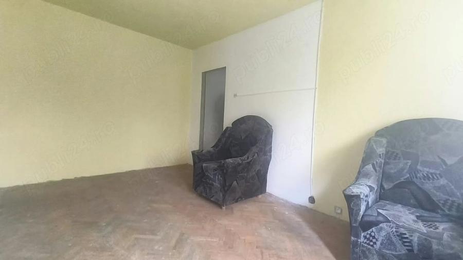 Apartament cu 2 camere semidecomandat în Micro 15