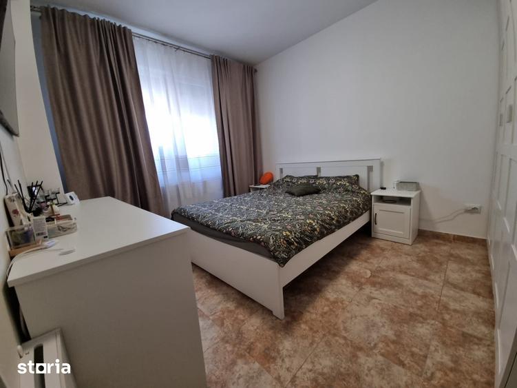 Apartament cu 2 camere decomandat în Central — fotografia 1