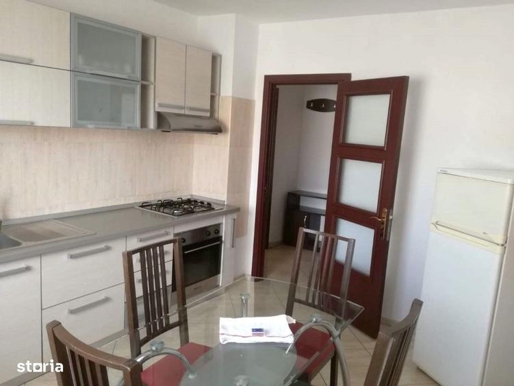 Apartament cu 2 camere decomandat în P-ța Unirii