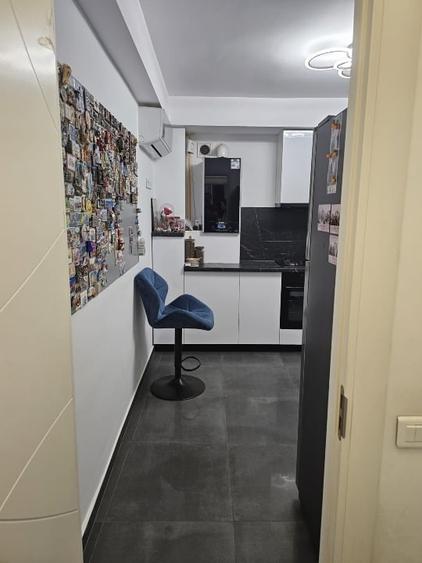 Apartament cu 3 camere decomandat, mobilat în P-ța Muncii