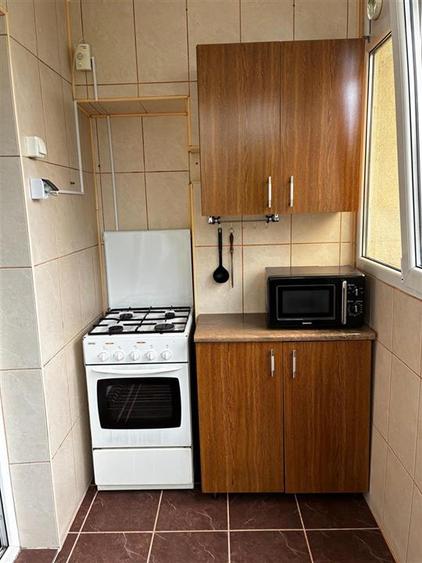Apartament cu 3 camere decomandat în Mihai Bravu