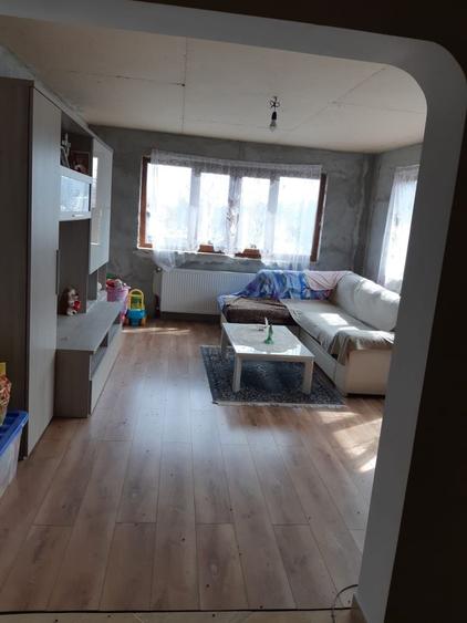 Casă cu 4 camere în Central
