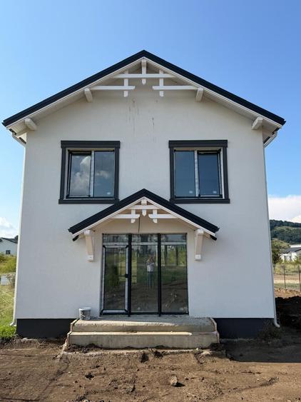 Casă cu 4 camere în Hărman