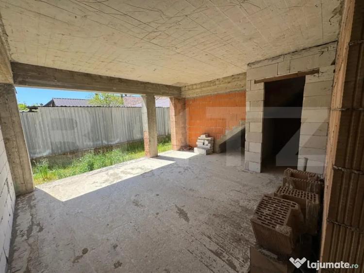 Spațiu comercial, de 1,302 mp, în Central
