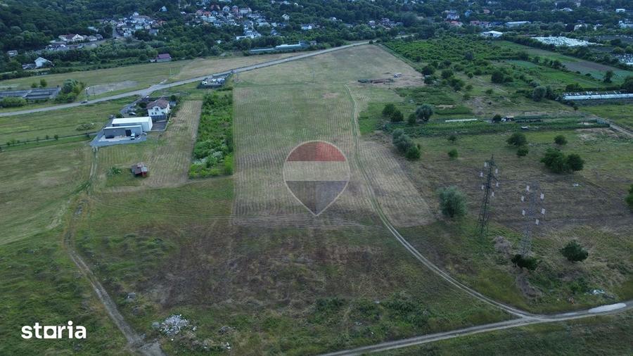 Teren de 1700 mp, în Central