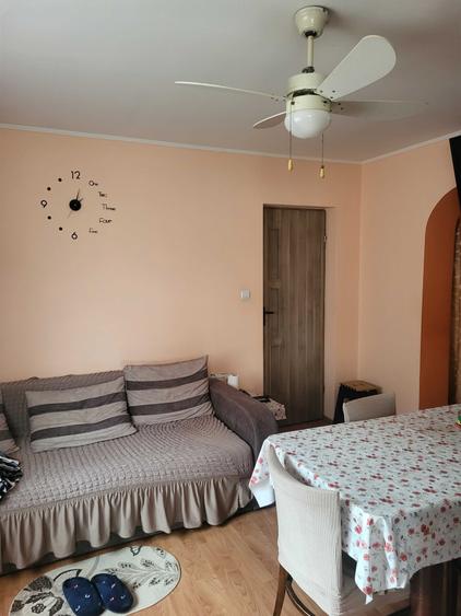 Casă cu 3 camere în Central