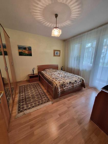 Apartament cu 3 camere decomandat în Brâncoveanu
