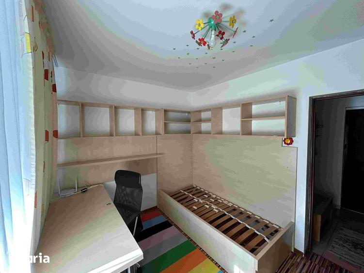 Apartament cu 3 camere decomandat în Ultracentral