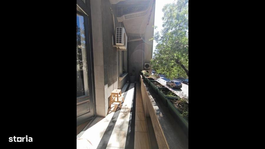 Apartament cu 4 camere în Dacia