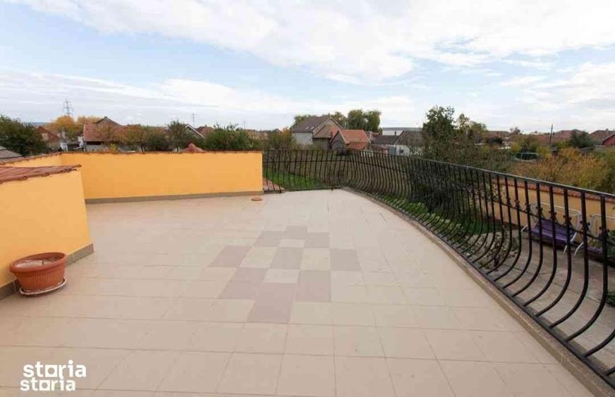 Casă cu 4 camere cu Teren 1130 Mp în Sântandrei