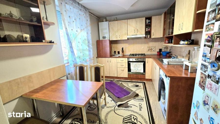 Apartament cu 3 camere, mobilat în Cloșca