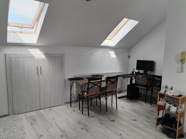 Apartament cu 2 camere decomandat în Florești