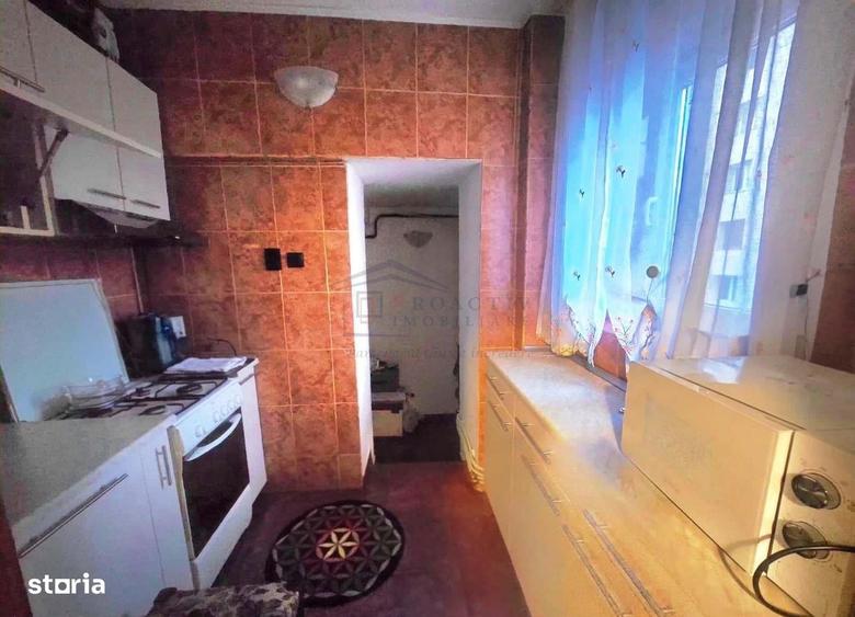Apartament cu 2 camere semidecomandat în Paltin