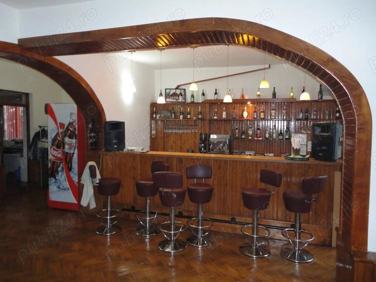 Casă cu 6 camere în Central
