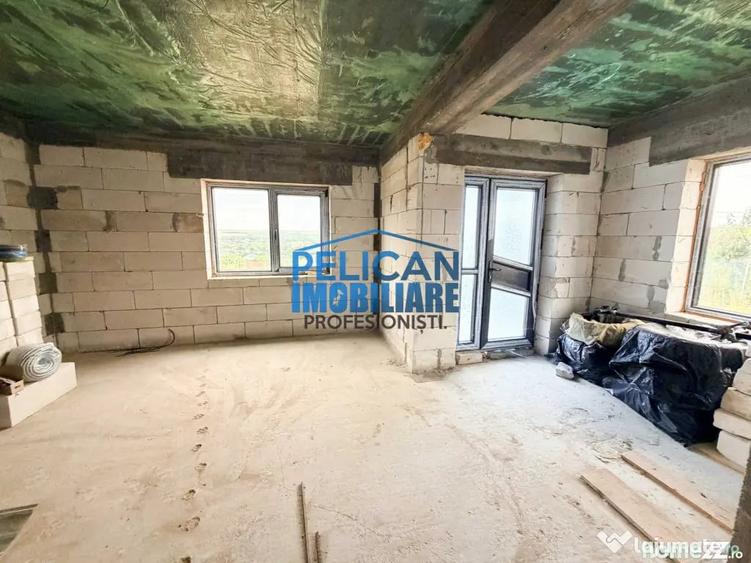 Casă cu 4 camere cu Teren 500 Mp în Malcoci