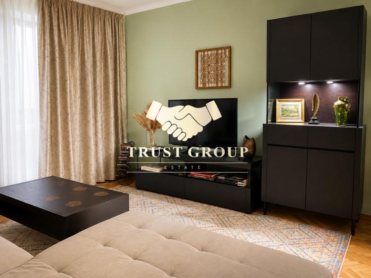 Apartament cu 3 camere decomandat în Victoriei