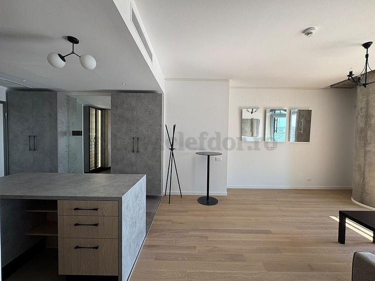 Apartament cu 4 camere decomandat, mobilat în Floreasca
