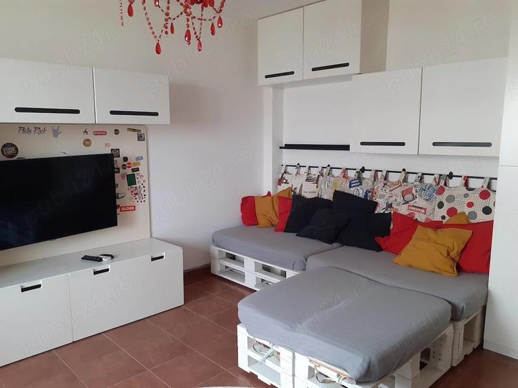 Apartament cu 2 camere decomandat în Central