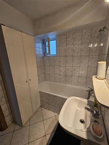 Apartament cu 3 camere decomandat, mobilat în Unirii