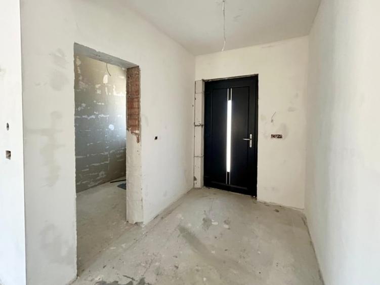 Casă individuală cu 5 camere în Central