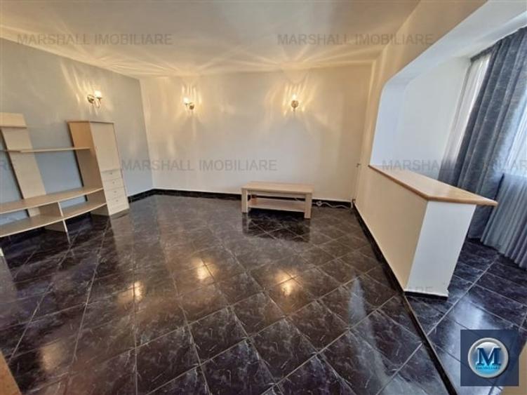 Apartament cu 3 camere decomandat, mobilat în Cioceanu