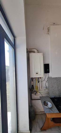 Casă cu 5 camere cu Teren 215 Mp în Mogoșoaia