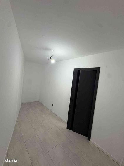 Casă cu 5 camere cu Teren 175 Mp în Tineretului