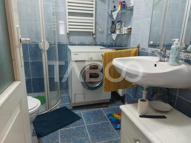 Casă individuală cu 6 camere cu Canalizare în Cisnădioara