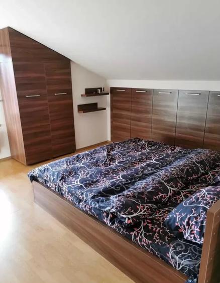Apartament cu 3 camere semidecomandat, mobilat în Florești