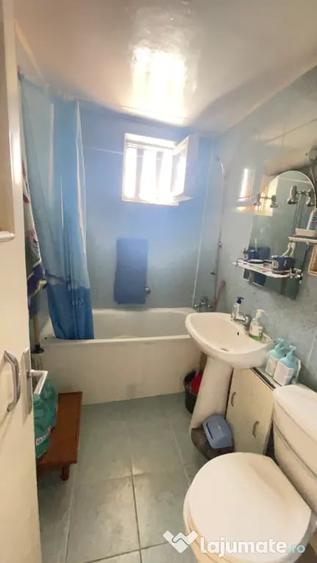 Apartament cu 3 camere semidecomandat în Ultracentral