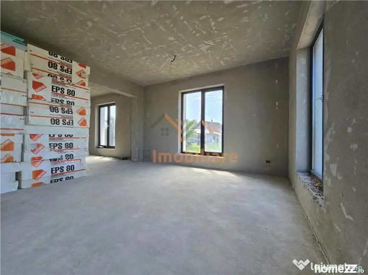 Casă cu 4 camere cu Teren 752 Mp în Chistag