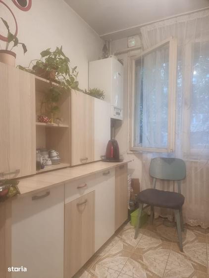 Apartament cu 2 camere semidecomandat în Podul de Piatră