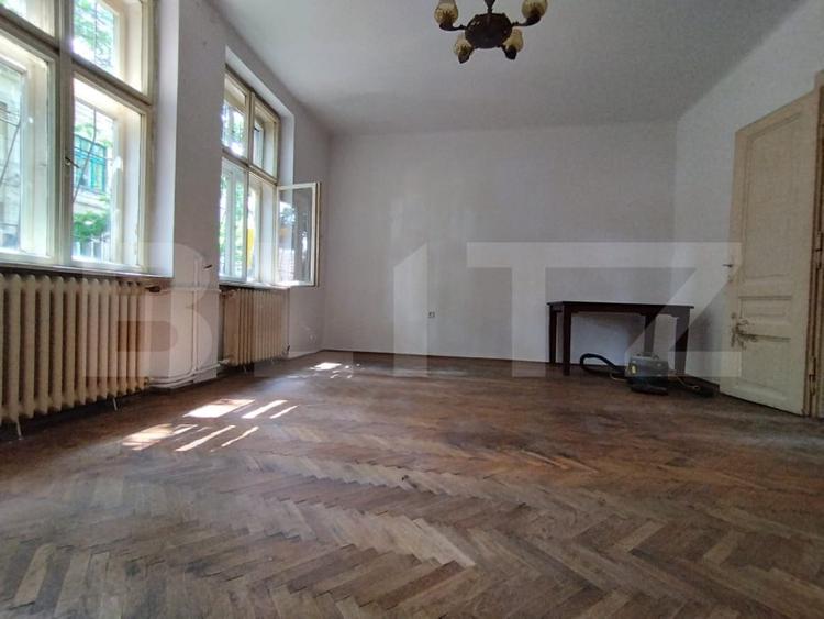 Apartament cu 3 camere circular în Bălcescu