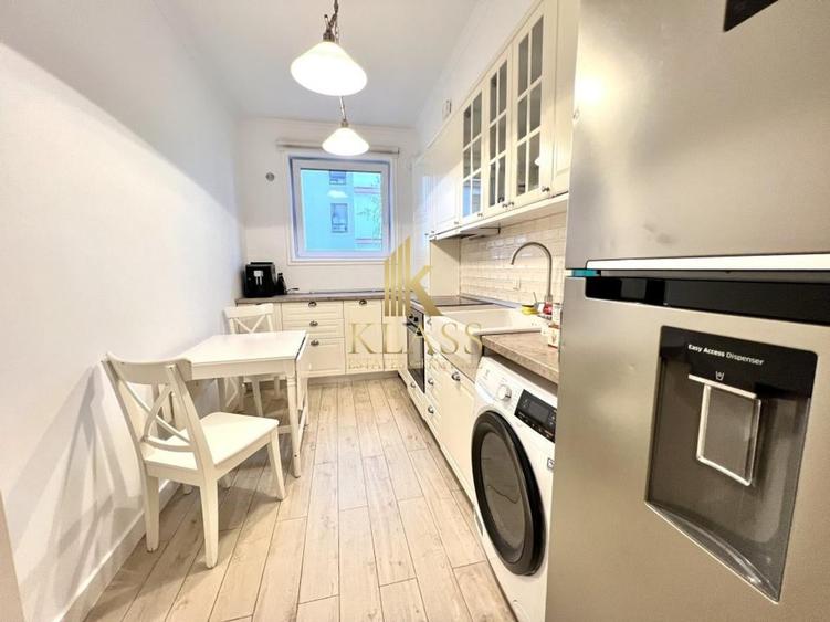 Apartament cu 3 camere decomandat, mobilat în Barbu Văcărescu