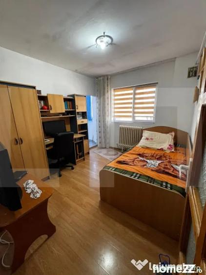 Apartament cu 3 camere decomandat, mobilat în Central