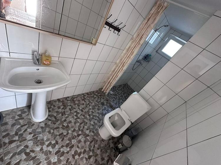 Casă cu 4 camere în Desa