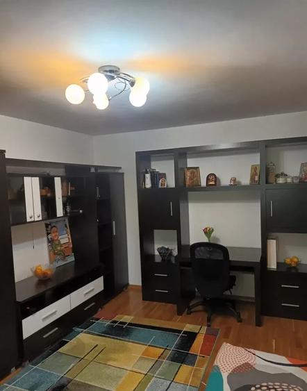 Apartament cu 2 camere semidecomandat, mobilat în Drumul Taberei