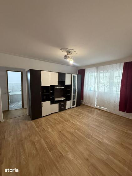 Apartament cu 2 camere semidecomandat în Cornișa