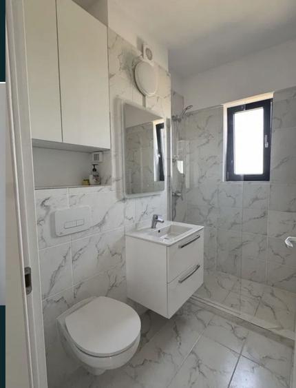 Apartament cu 2 camere semidecomandat, mobilat în Fundeni