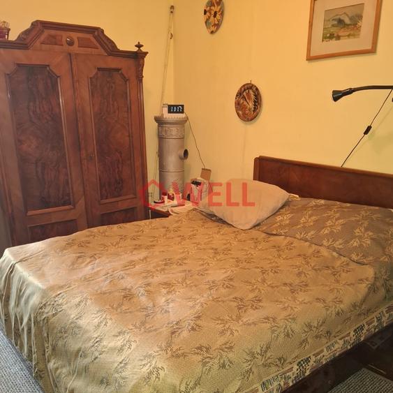 Casă individuală cu 10 camere cu Teren 1200 Mp în Sângeorgiu de Pădure