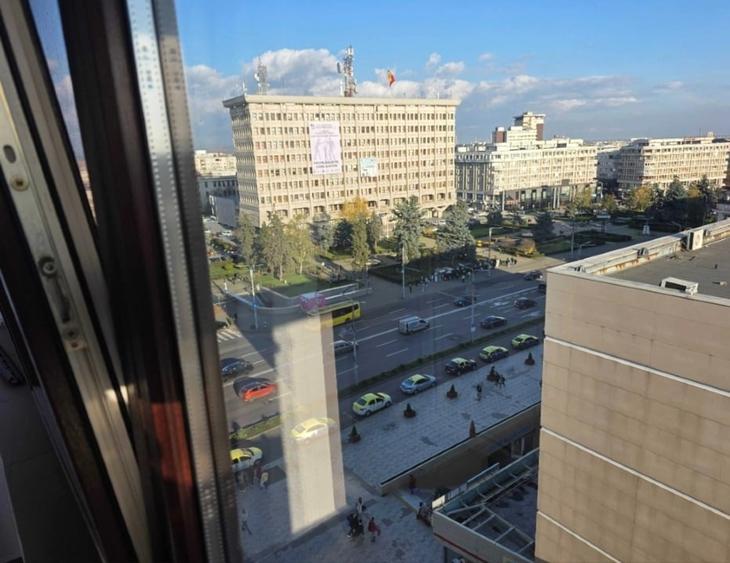 Apartament cu 3 camere decomandat, mobilat în Ultracentral